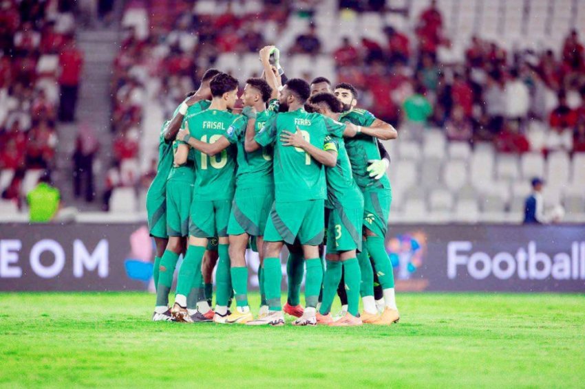 المنتخب السعودي يصيب جماهير السعودية بخيبة أمل بعد هزيمته أمام إندونيسيا